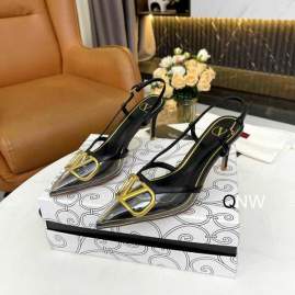 Picture of Valentino Shoes _SKUValentinosz35-406CNW30220231